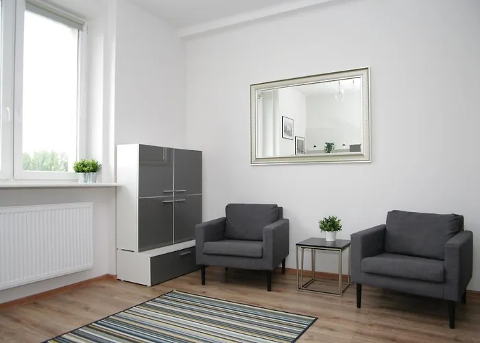 Hotel Fryderyk Solidarnosci 129/131